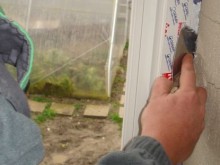 Zatesnitev okenske odprtine v skladu s standardi RAL montaže